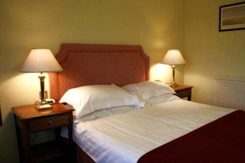 Wild Boar Hotel Beeston  Exterior foto